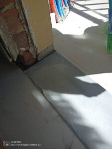 Εφαρμογή σιλικόνης στο κάτω μέρος